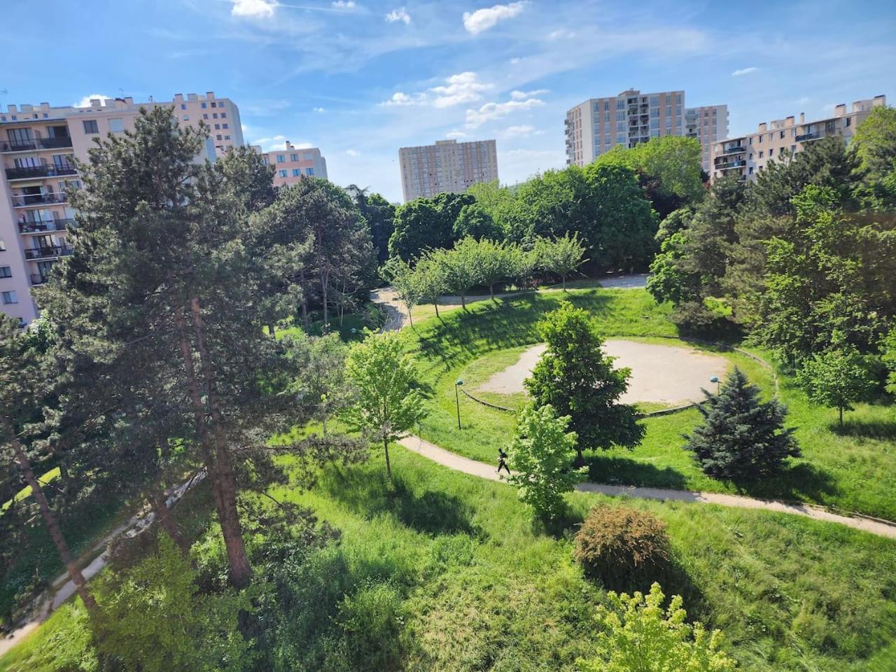 Grand Appartement 3 Chambres Disney - Paris - 82M2 Neuilly-sur-Marne Exterior photo